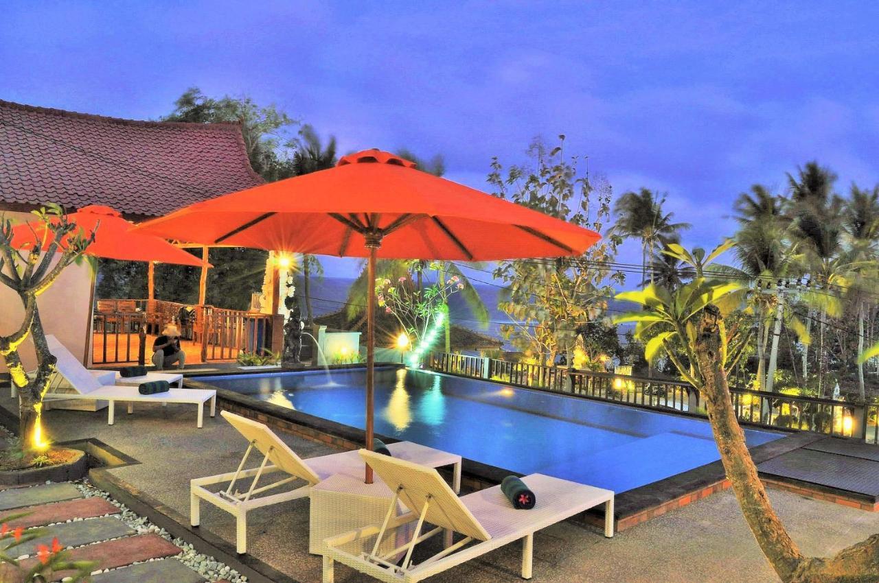 Surya Chandra Beach Bungalow Batununggul 외부 사진