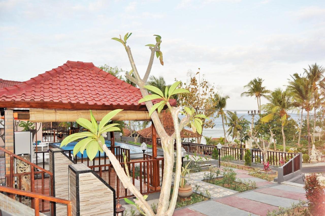 Surya Chandra Beach Bungalow Batununggul 외부 사진