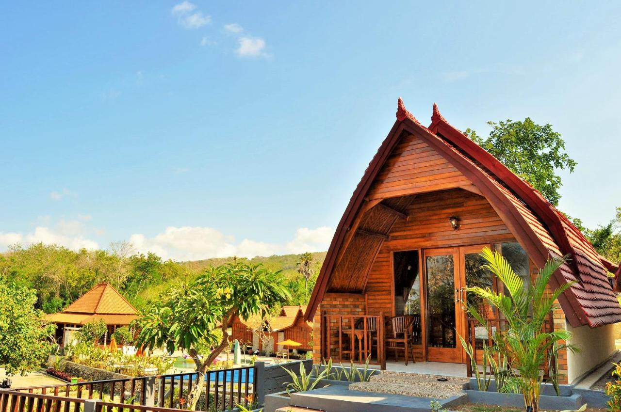 Surya Chandra Beach Bungalow Batununggul 외부 사진