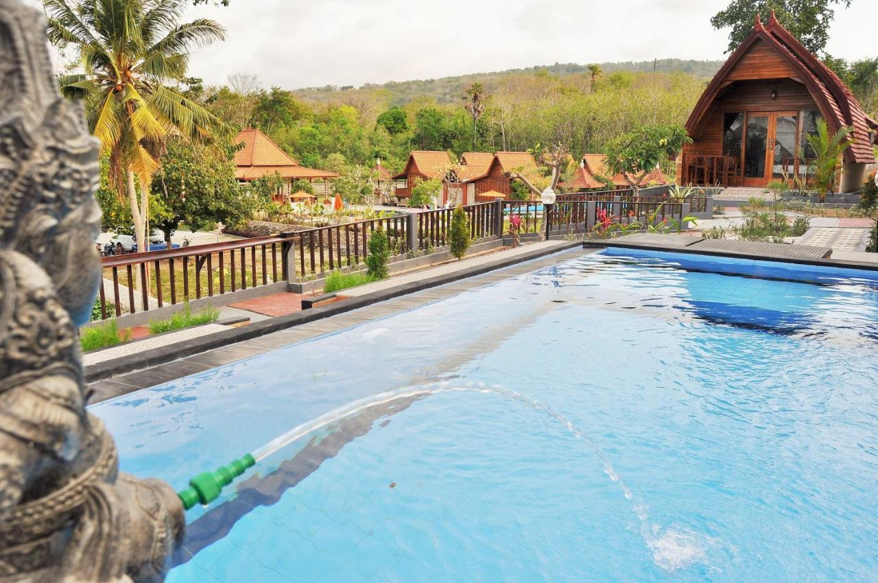 Surya Chandra Beach Bungalow Batununggul 외부 사진