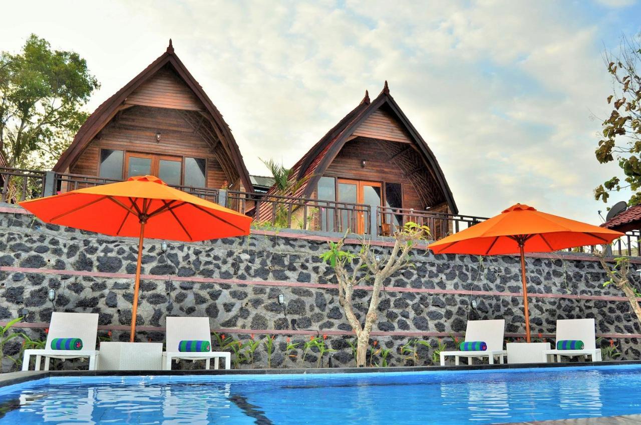 Surya Chandra Beach Bungalow Batununggul 외부 사진