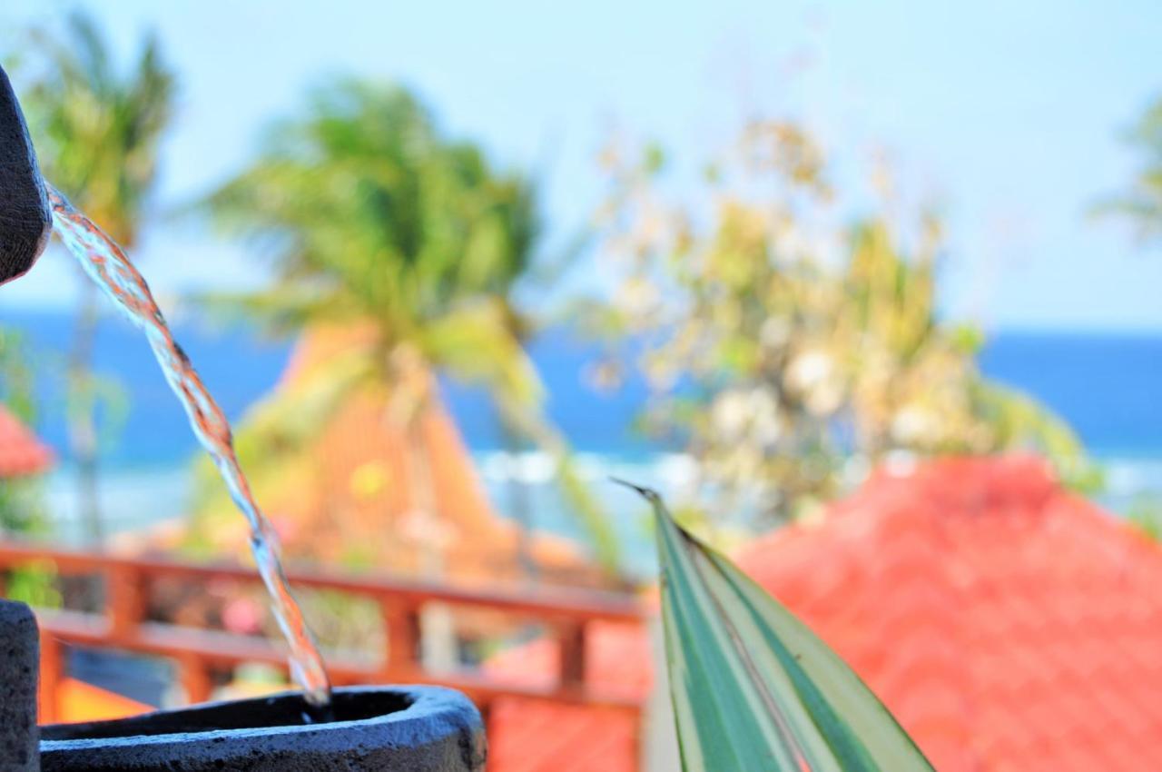 Surya Chandra Beach Bungalow Batununggul 외부 사진