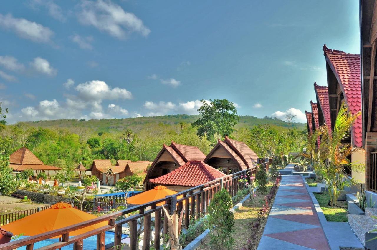 Surya Chandra Beach Bungalow Batununggul 외부 사진