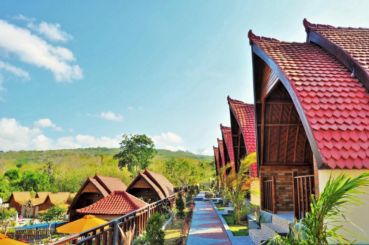 Surya Chandra Beach Bungalow Batununggul 외부 사진