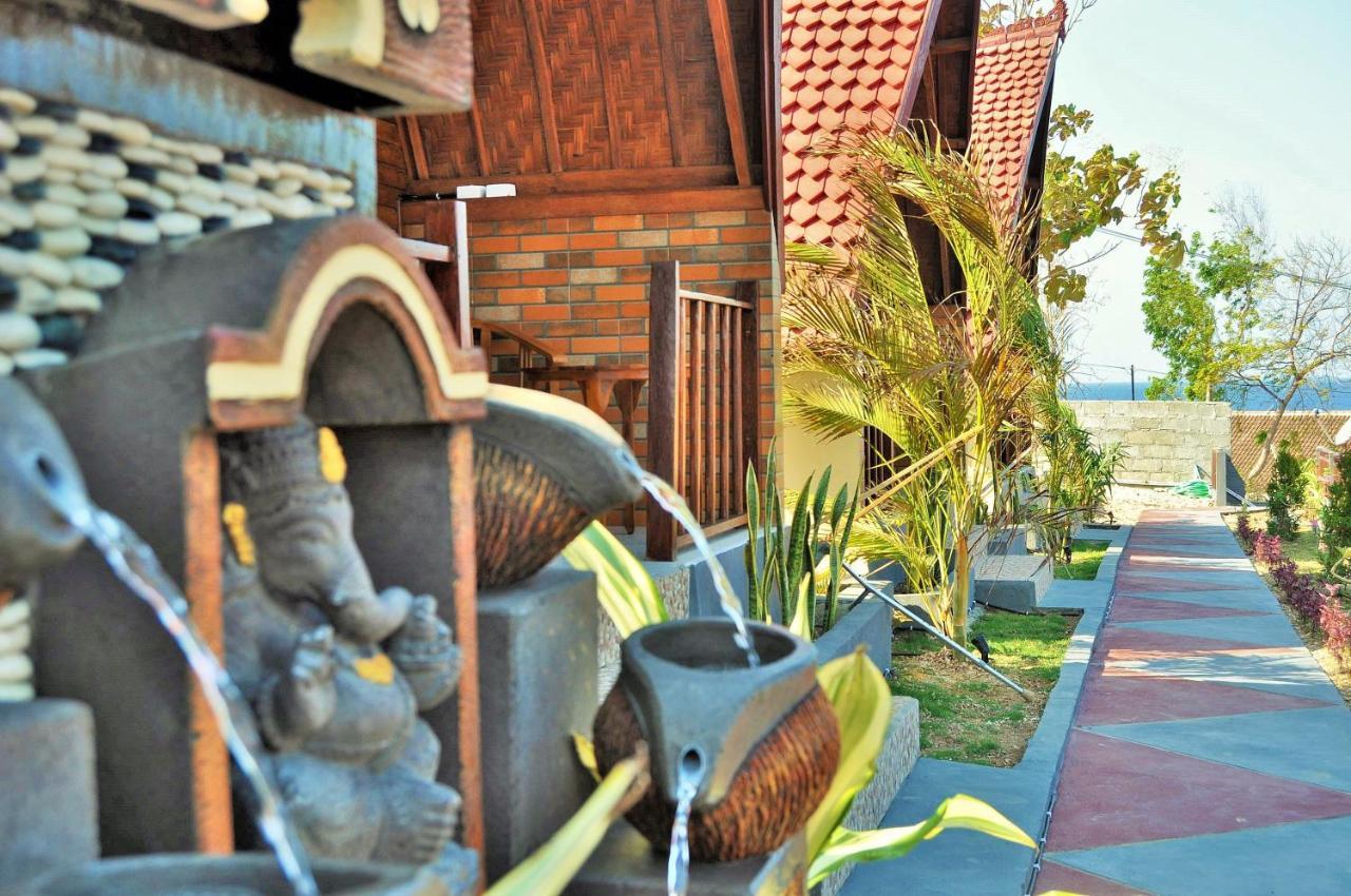 Surya Chandra Beach Bungalow Batununggul 외부 사진