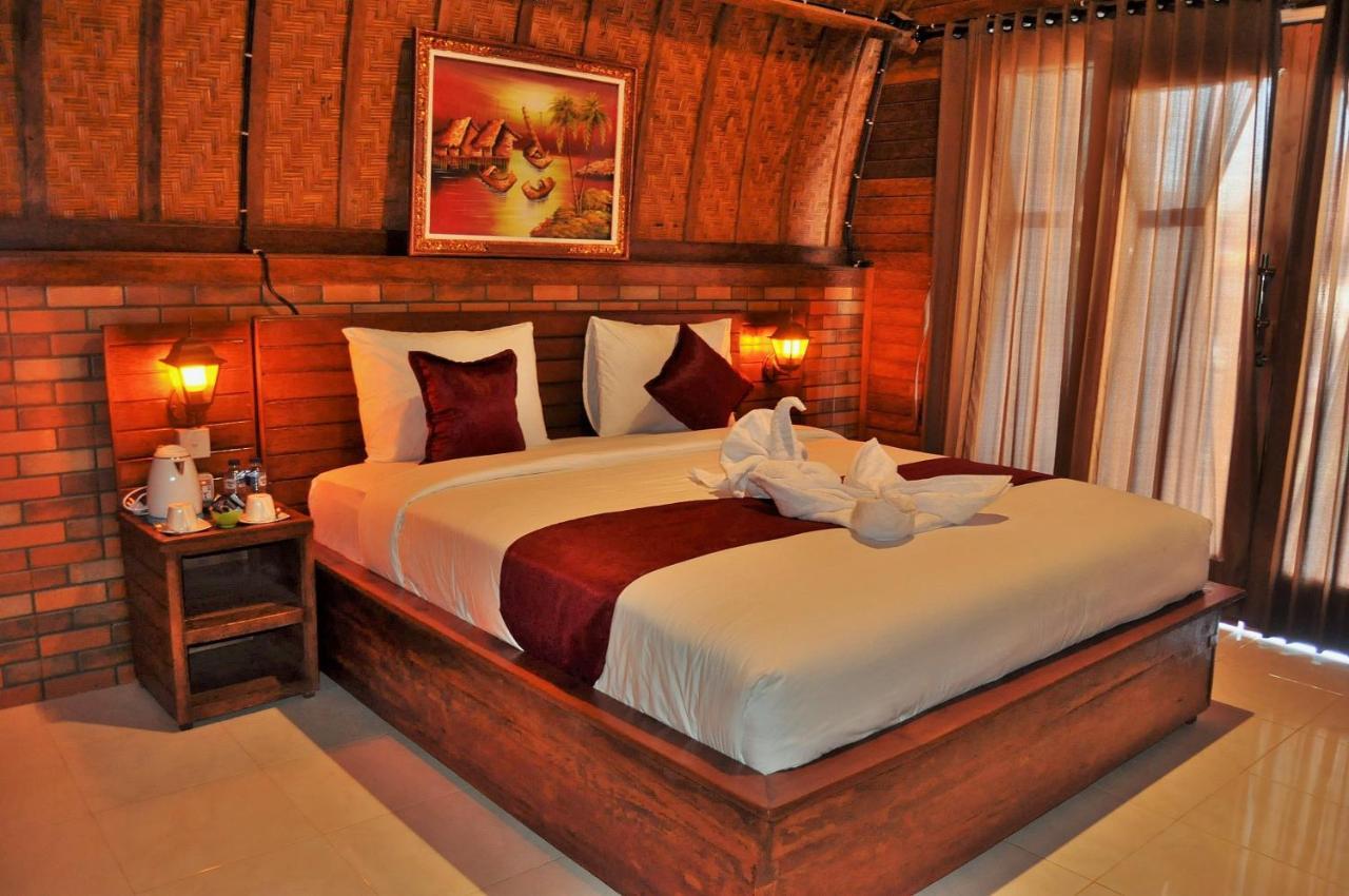 Surya Chandra Beach Bungalow Batununggul 외부 사진