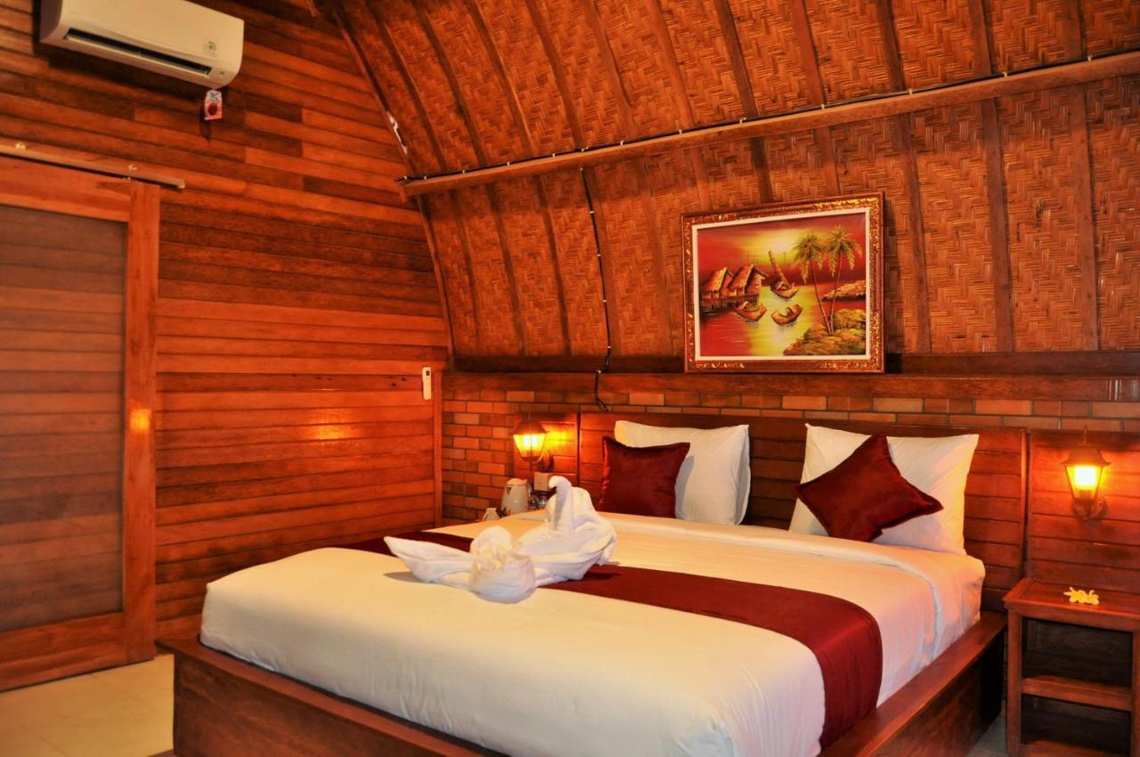 Surya Chandra Beach Bungalow Batununggul 외부 사진