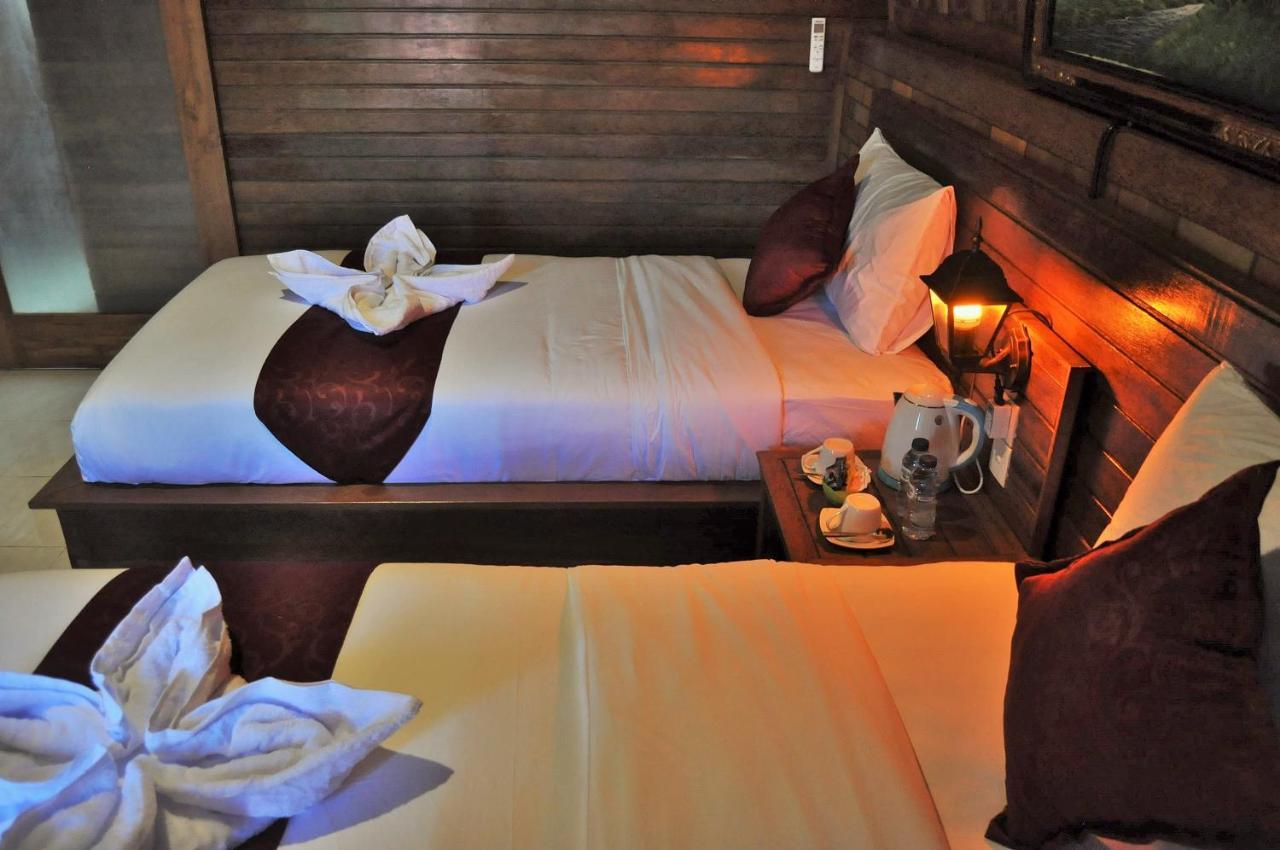 Surya Chandra Beach Bungalow Batununggul 외부 사진