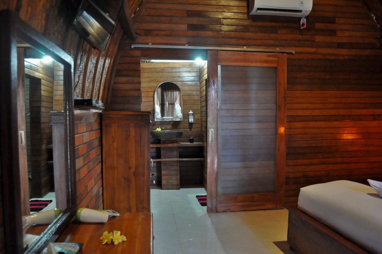 Surya Chandra Beach Bungalow Batununggul 외부 사진