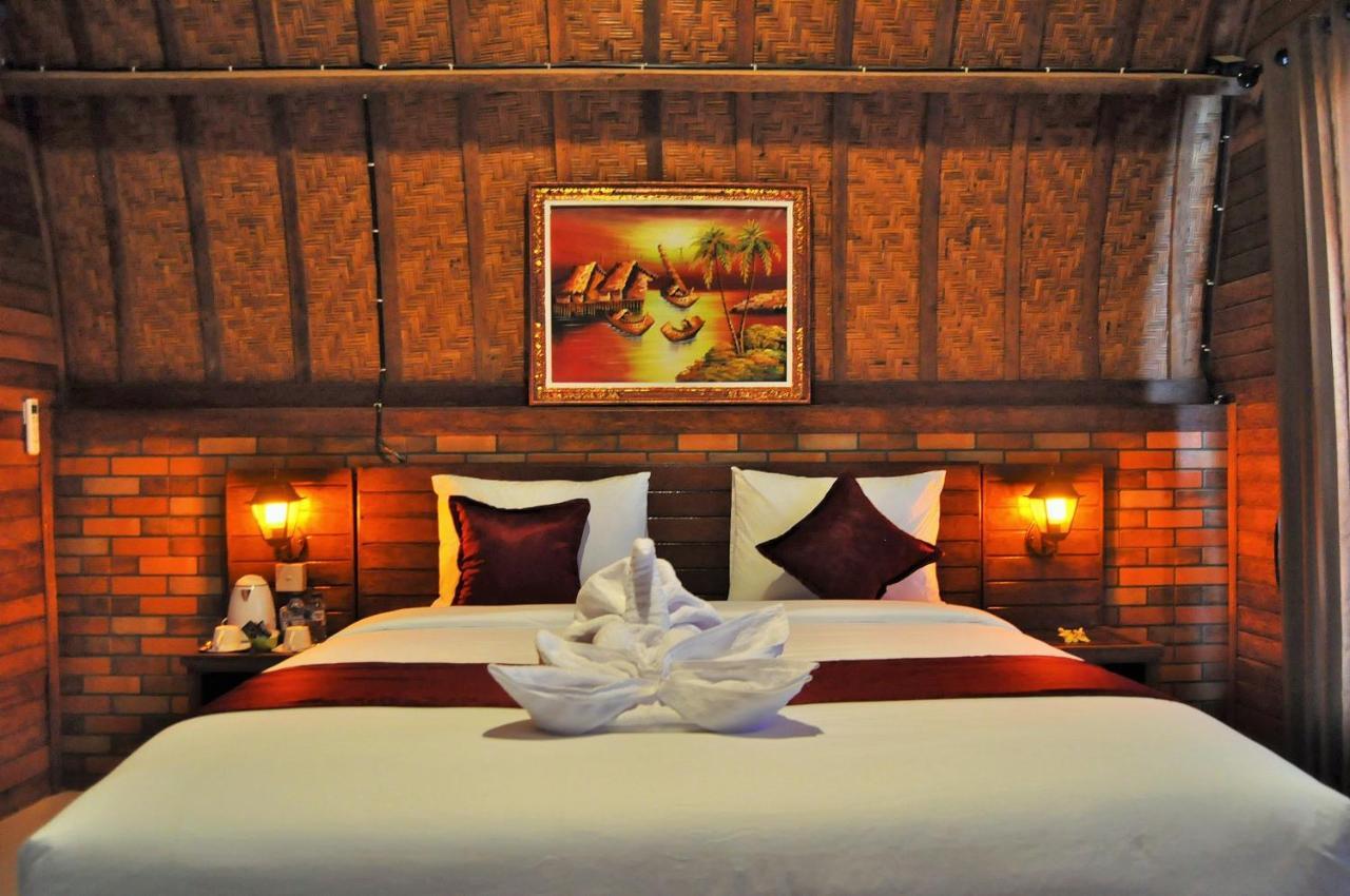 Surya Chandra Beach Bungalow Batununggul 외부 사진